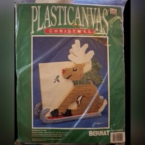 Bernat Plastic Canvas Christmas Reindeer's Ride Kit 95-8108-00 New
